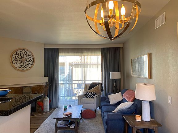 5th image of 2220 Camino De La Reina Unit 5312