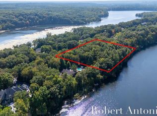 14111 Thompson Dr NE, Lowell, MI 49331