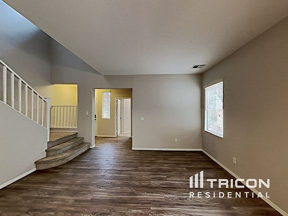3rd image of 6145 Glenborough St