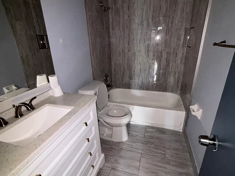 2596 Lynnfield Rd — Photo 8