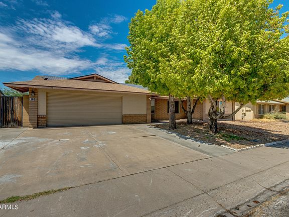 2nd image of 102 E Angela Drive