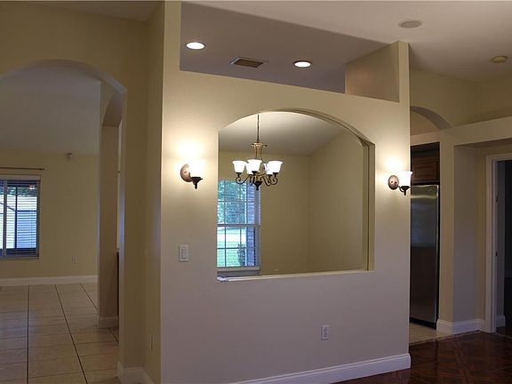 5th image of 1164 Stillwater Ave