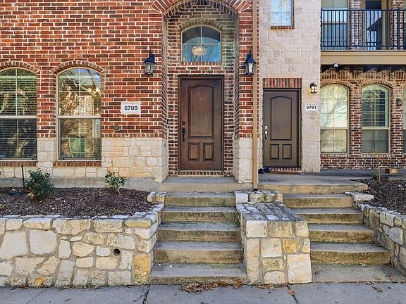 2nd image of 6789 Cortona Ln
