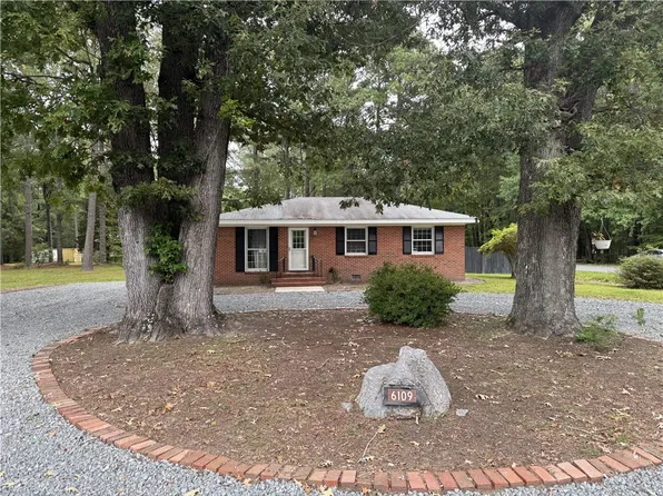 6109 Buckley Hall Rd, Cobbs Creek, VA 23035