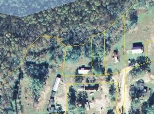 3879 Missouri Rd, Marianna, FL 32446