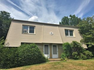 93 Mount View Rd, Narragansett, RI 02882