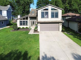 1833 Sandy Beach Dr, Crown Point, IN 46307