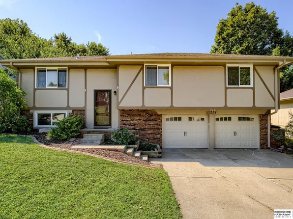 11237 Y St, Omaha, NE 68137
