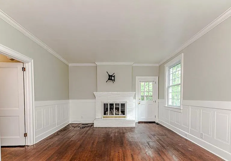 217 Hillcrest Dr — Photo 3