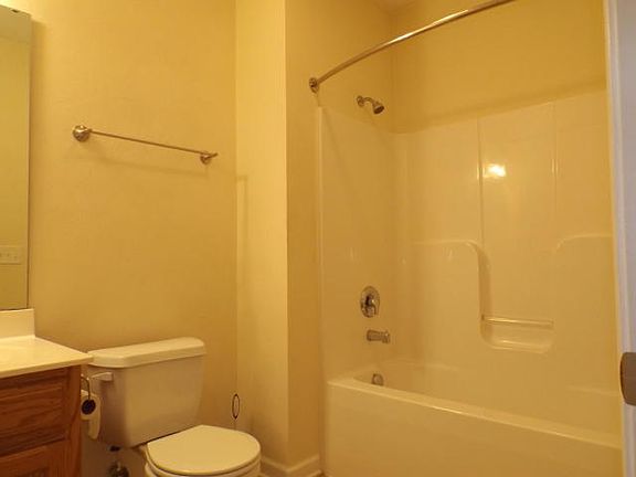 3rd image of 1838 McCauley Ave