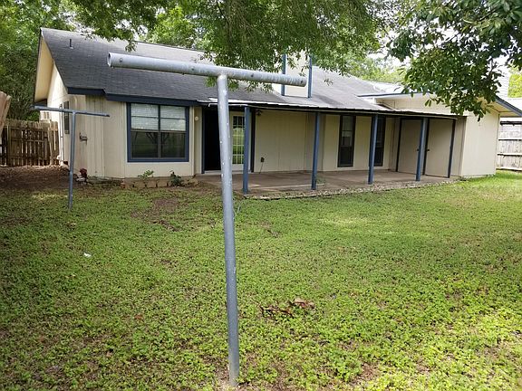 3rd image of 1594 Shotwell Ln