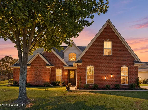 109 Ethelyn Smith Dr, Senatobia, MS 38668