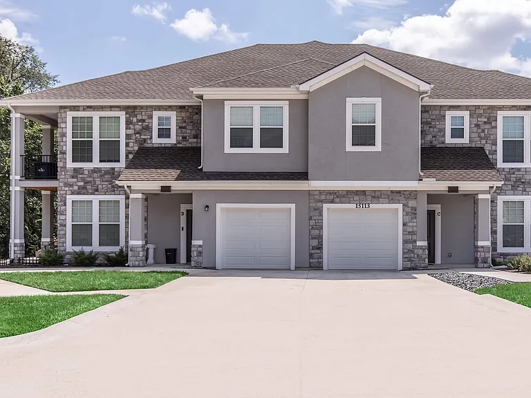 Stonehaven Overland Park — Photo 13