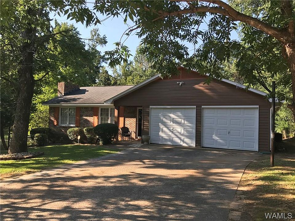 1st image of 3908 37th St E