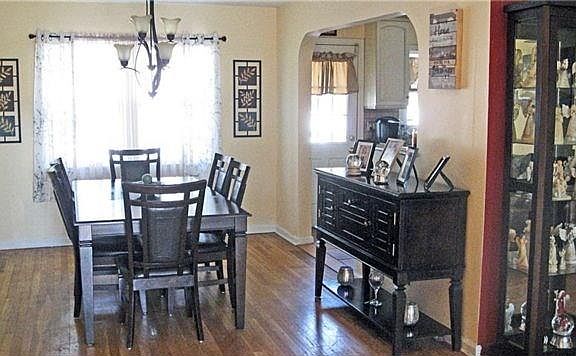 4th image of 25 Daffodil Ave