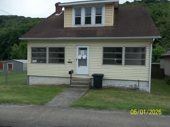 651 W 2nd St, Weston, WV 26452
