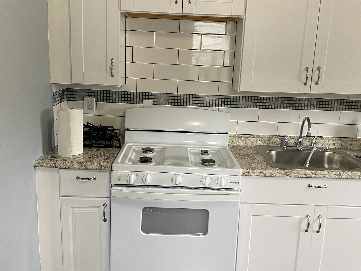 2 bed, $2,000 — Photo 4