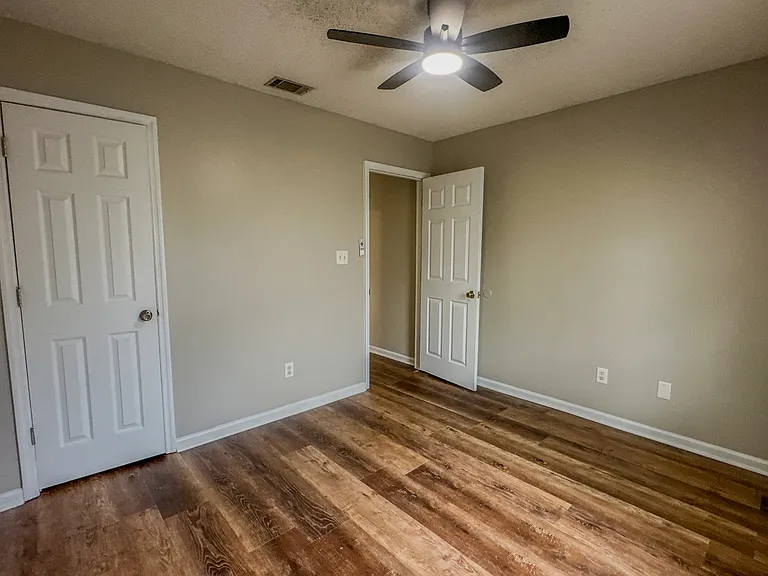3924 Heatherwoods Dr — Photo 7
