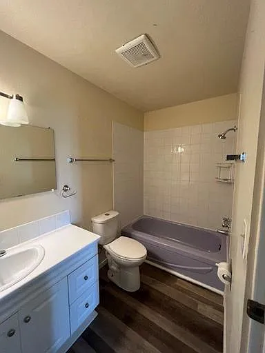 5506 41st St #11A — Photo 11