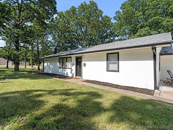3rd image of 32580 S 624th Rd