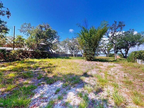 3rd image of 5327 RIVERVIEW Drive