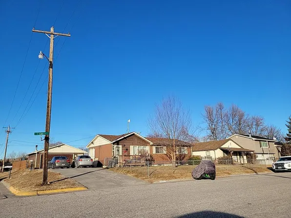 479 S Iowa Ave, Guernsey, WY 82214