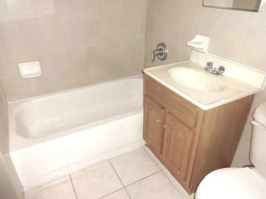 Rented by Premier Metro Realty Corp | media 15