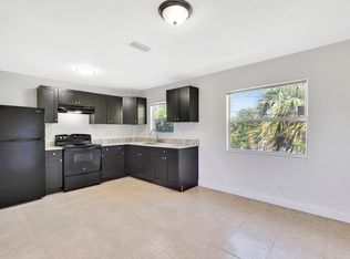 3237 Avenue J #Q, West Palm Beach, FL 33404