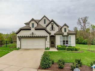 1165 E Adelaide Ln, Fayetteville, AR 72703