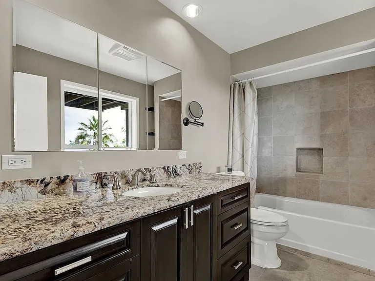 4852 Lila Dr — Photo 5