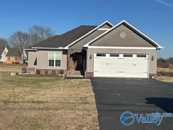 931 Wesley Ave S, Cullman, AL 35058