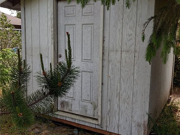 4th image of 217 S Wynoochee Dr SW
