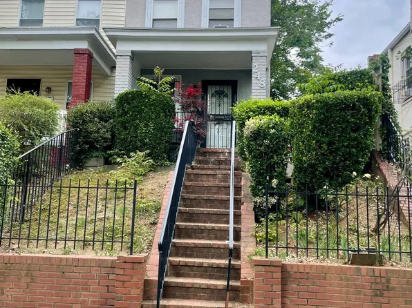 248 14th Pl NE, Washington, DC 20002