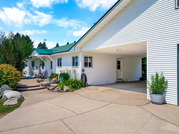 221 Schell Rd, Sagle, ID 83860