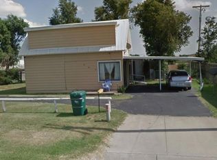 1026 E 8th St, Liberal, KS 67901