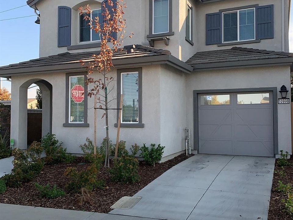 2nd image of 10998 Arrington Dr