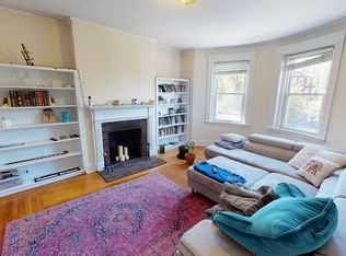 143 Winthrop Rd #1, Brookline, MA 02445