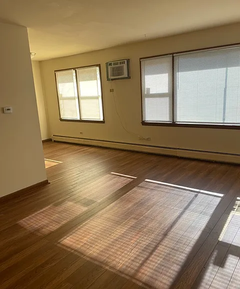 1038 Troost Ave #1 — Photo 3