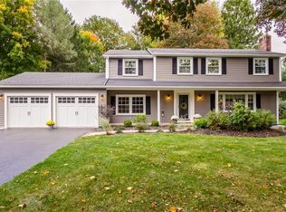 5 Sand Brook Rd, Pittsford, NY 14534