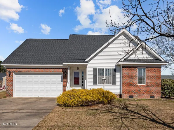 255 Laurie Ellis Road, Winterville, NC 28590