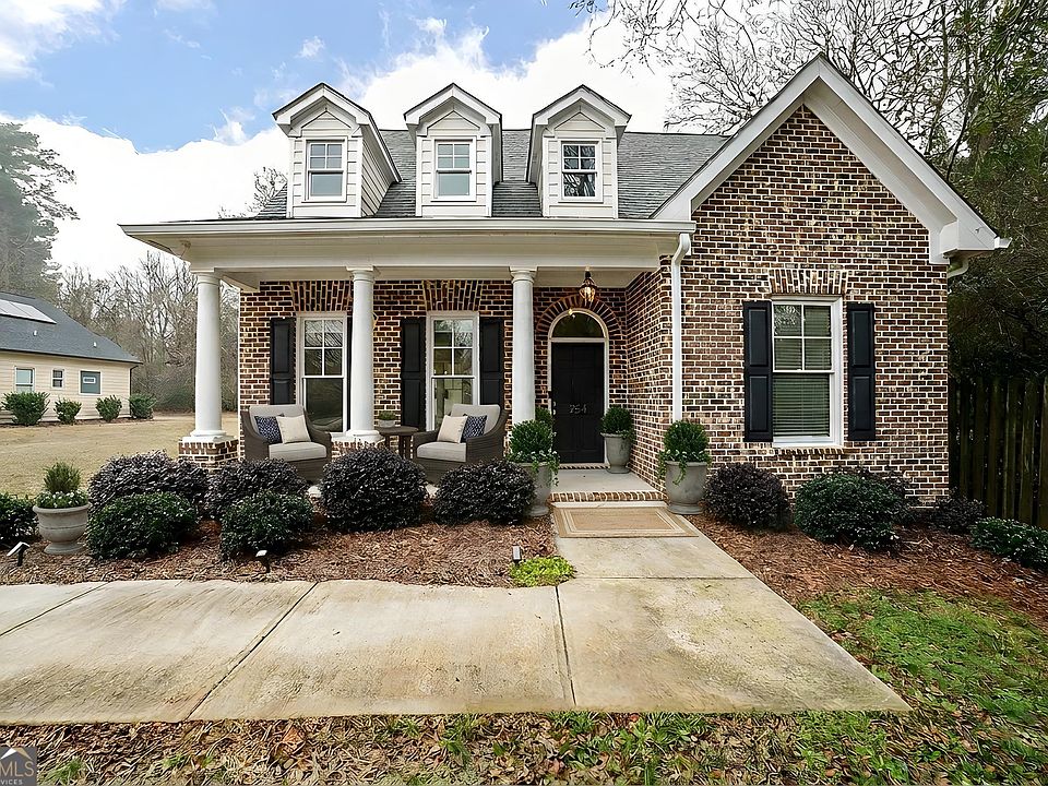 1st image of 254 Pointe Pl