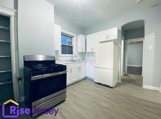 66 Wegman Pkwy #1, Jersey City, NJ 07305