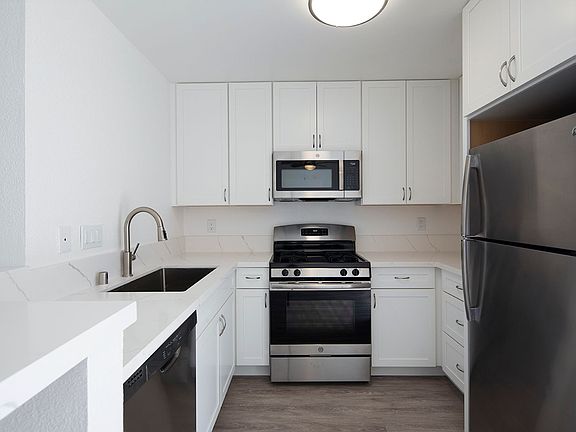 2nd image of 4435 44th St #A