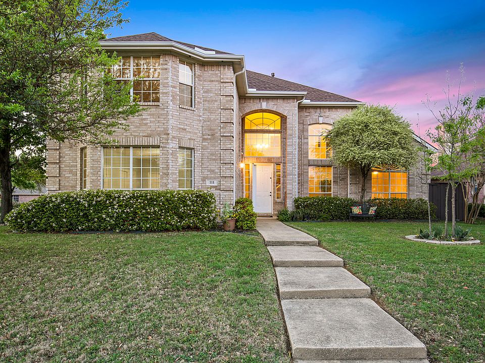 Corner lot with 3 car/garage