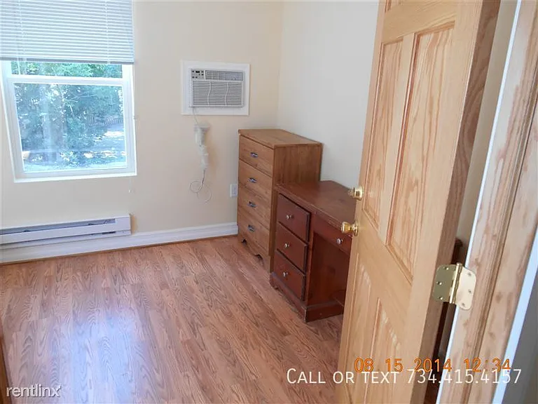 818 Packard St — Photo 44