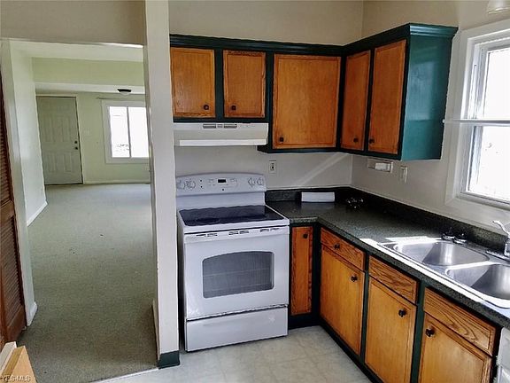 5th image of 5692 Anna Ct
