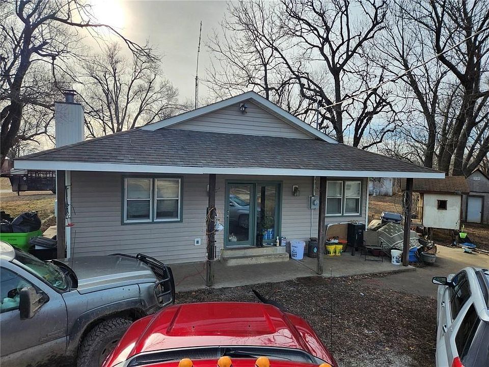 1st image of 4182 SW K St