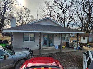 4182 SW K St, Foster, MO 64745