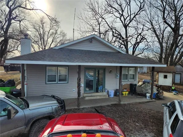 4182 SW K St, Foster, MO 64745