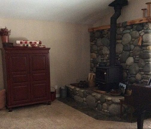 4th image of 600 Balsam Ln